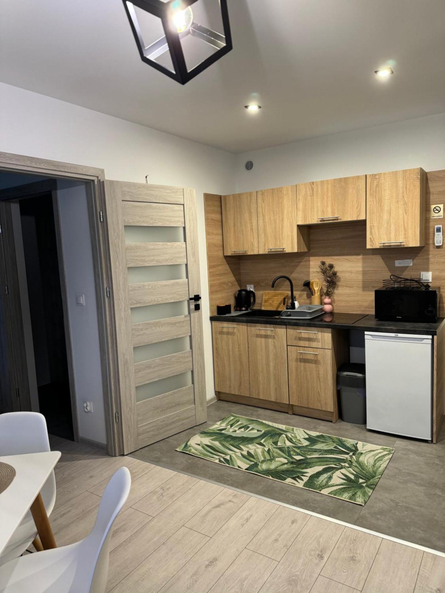 Apartamenty Happy House Zator Exteriör bild